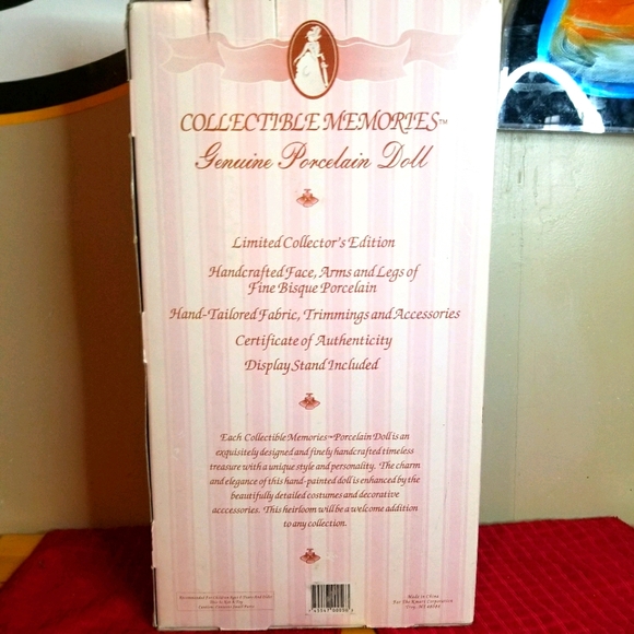 Genuine Porcelain doll Limited Edition - Picture 3 of 3